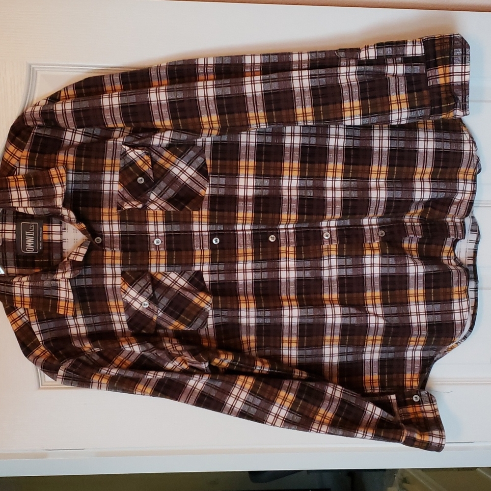 Men's long sleeve shirt